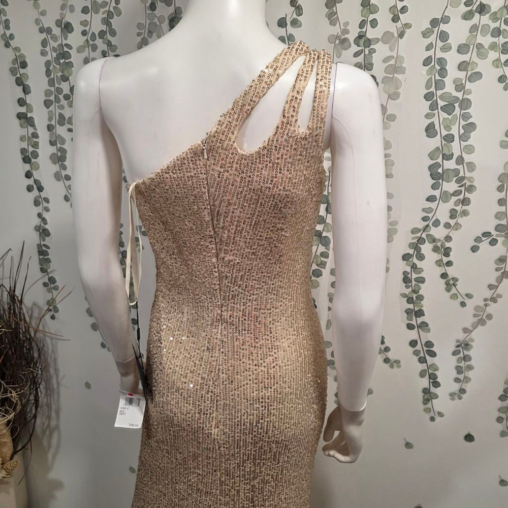 Ieena for Mac Duggal Gold Sequin One-Shoulder Gown Size 4 NWT - Picture 9 of 14